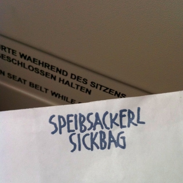Speibsackerl Sickback Kotztüte copyright by Flyniki